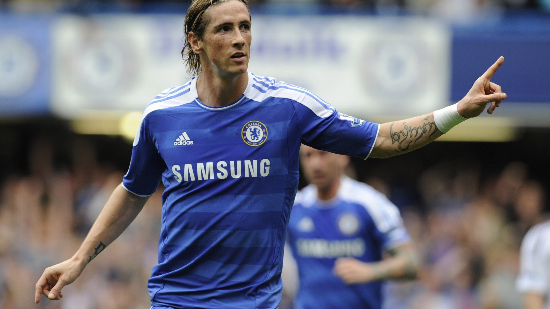 勒沃库森边中结合打出犀利进攻,勒沃库森比赛视频聚胜顽球汇